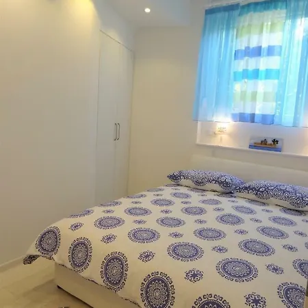 Bezic Apartment *