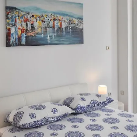 Apartment Bezic Kastela